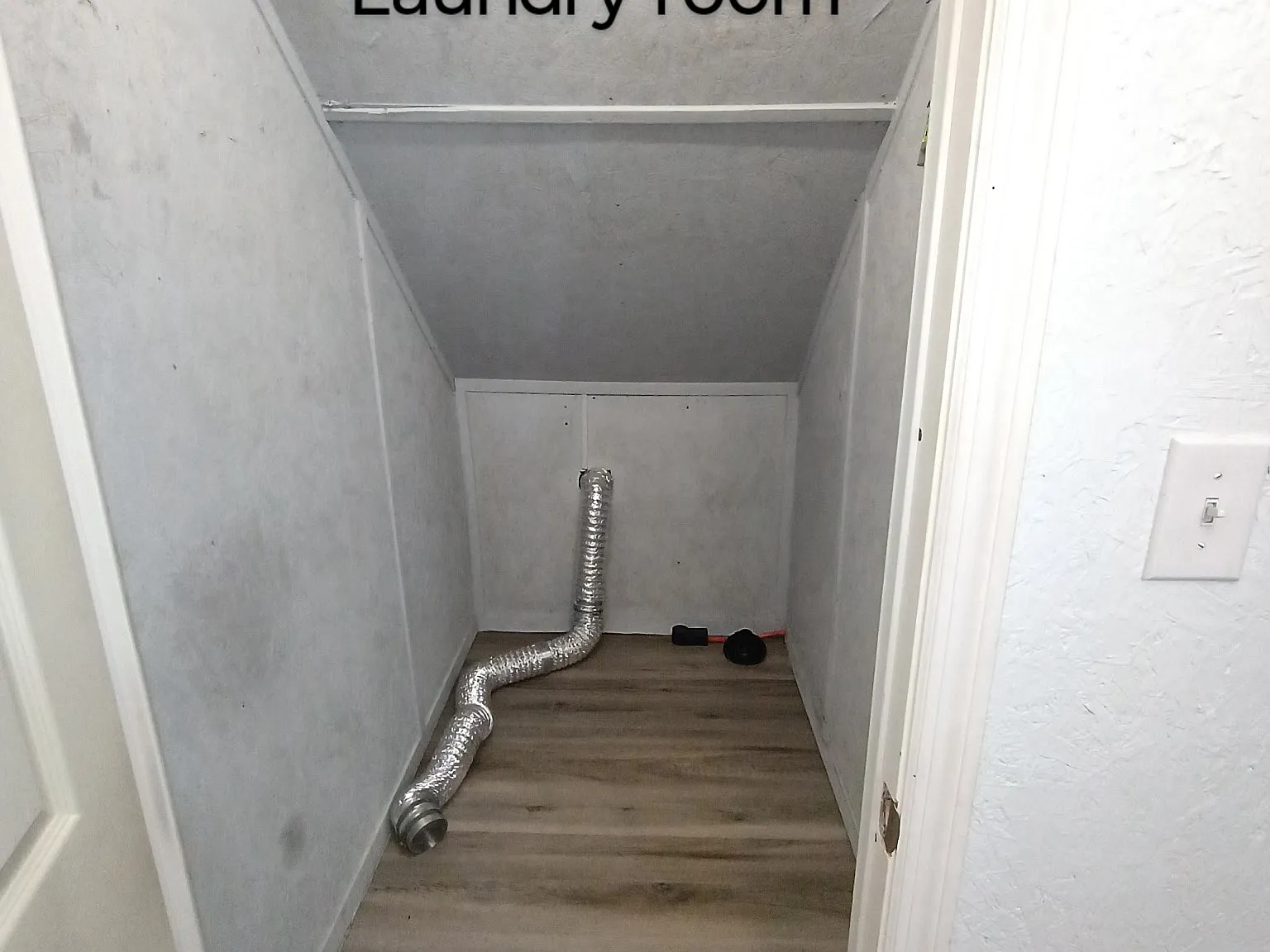 212 Morning Dr — Photo 4