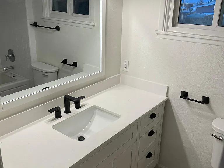 1191 Hillside St #1 — Photo 8