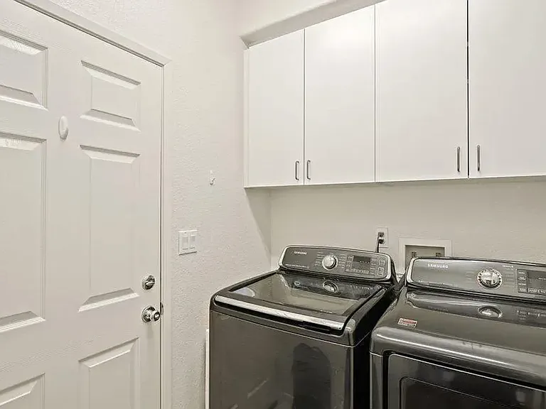 10287 Spruce Woodlands Way — Photo 10