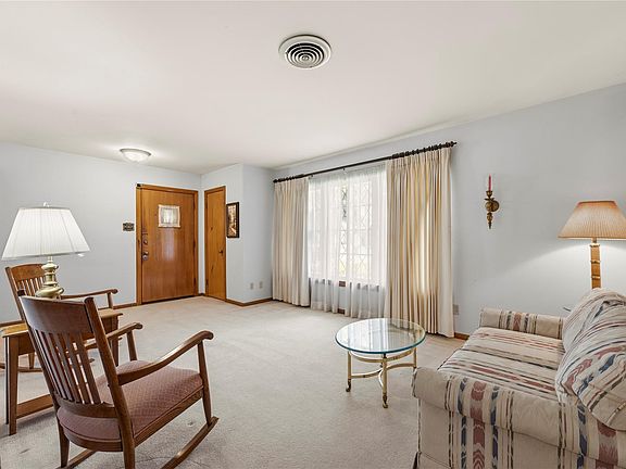 5th image of 2226 Lamonte Ln
