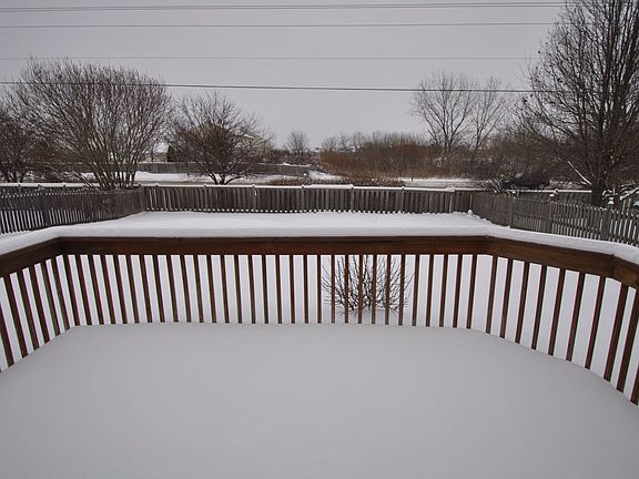 2nd image of 2700 Fairfax Ln