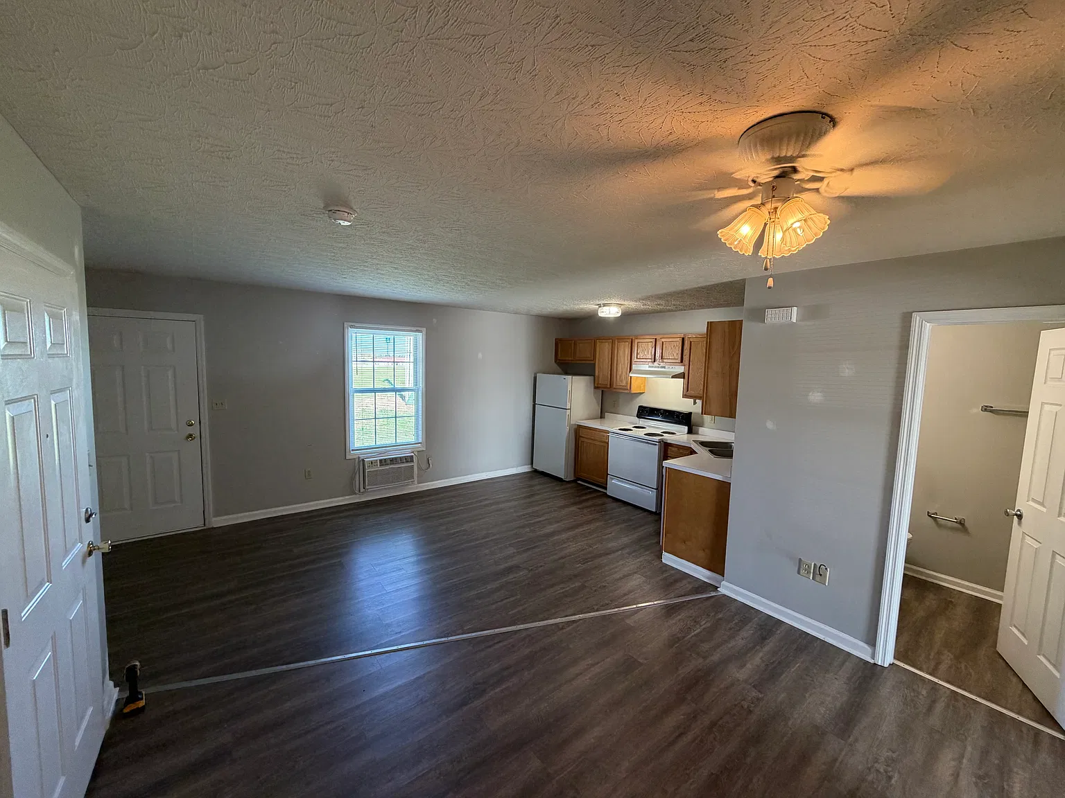 1 bed, $950 — Photo 2