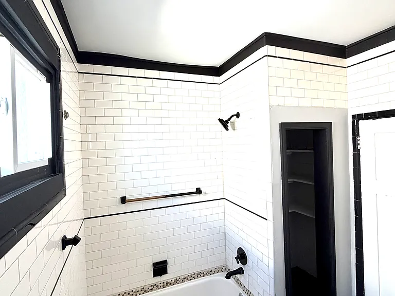 809 Brooks Ln #2 — Photo 10