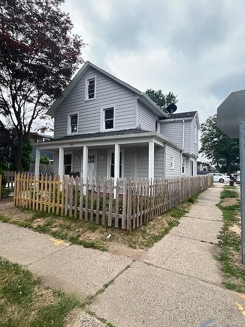 1st image of 700 Broadway