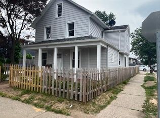 700 Broadway, Westbury, NY 11590