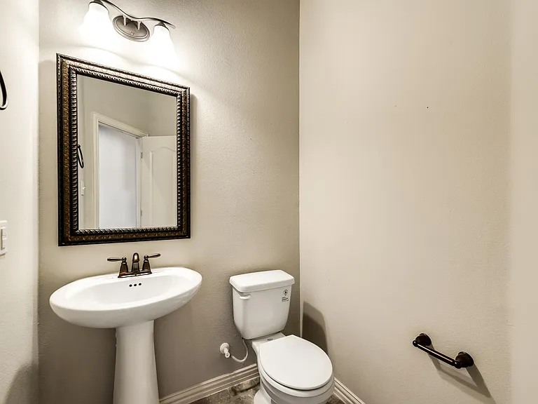 236 Archer Way — Photo 2