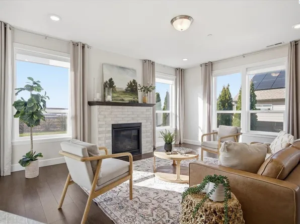 5026 Smitty Dr, Richland, WA 99352