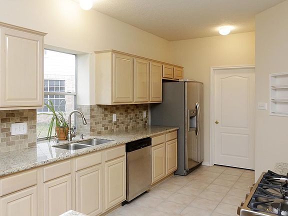 3rd image of 17519 Forest Vine Ct