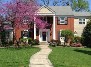 384 Oliver Rd, Cincinnati, OH 45215