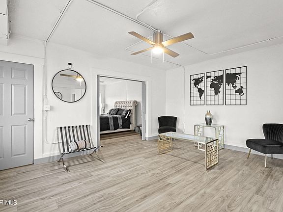 5th image of 2105 Murchison Dr #4