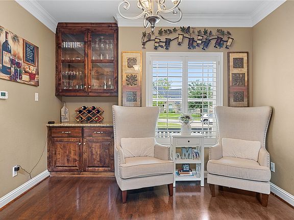 5th image of 2182 Chestnut Oak Cir