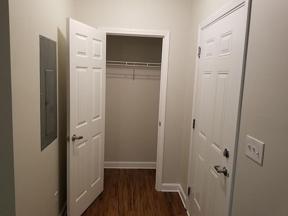 Coat closet in entrance