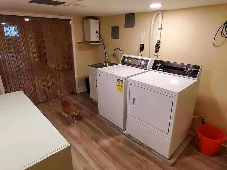 1033 Jackson St — Photo 30