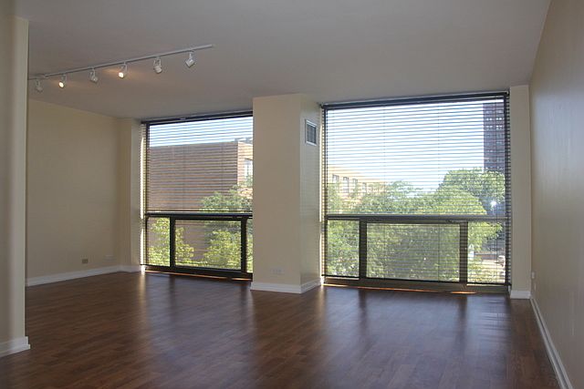 1st image of 4343 N Clarendon Ave APT 508