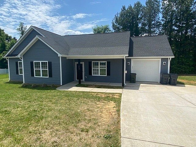 1st image of 313 Keeneland Dr