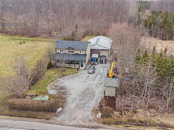 4th image of 443 11th Rd E