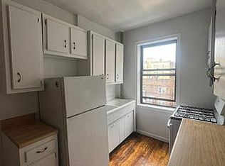 655 Pelham Pkwy N APT 3F, Bronx, NY 10467