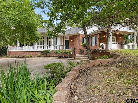 2nd image of 259 Hideaway Ln E