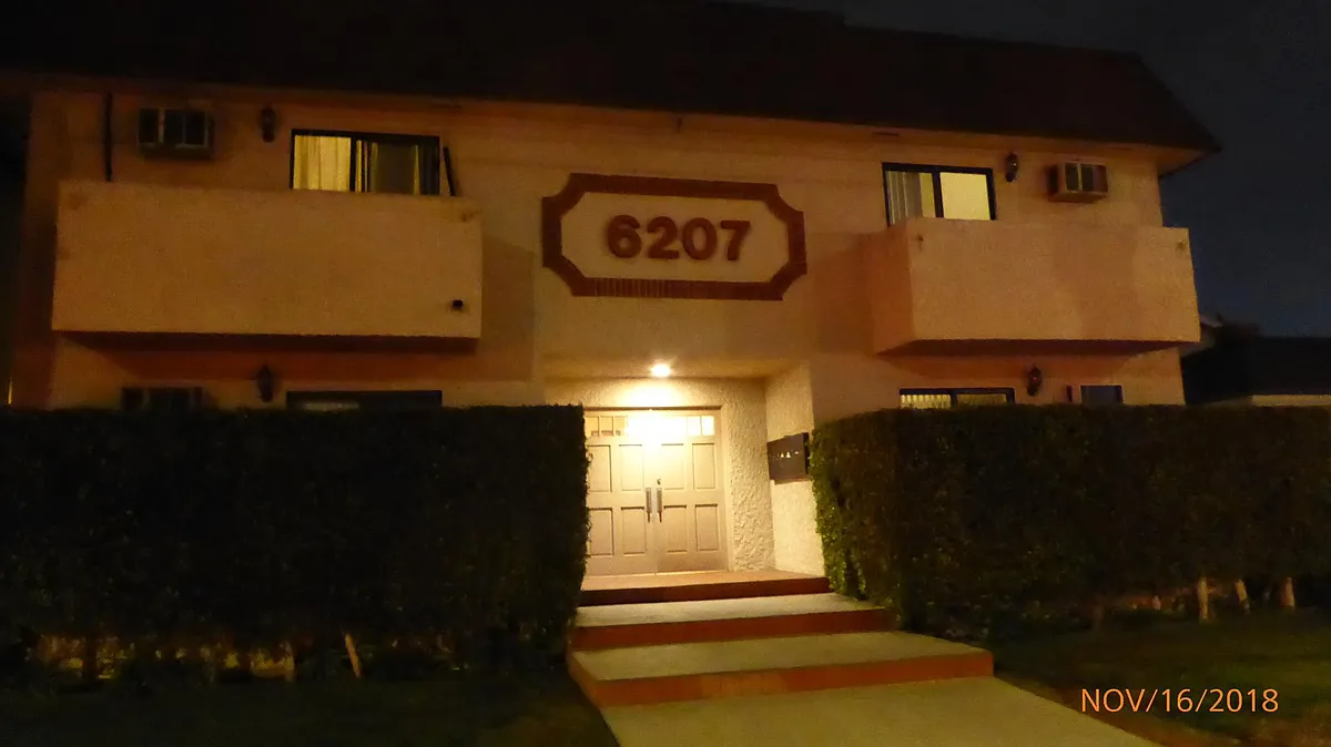 Building Photo - 6207 Whitsett Ave