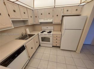 Barcelona Condo North, Pompano Beach, FL 33069