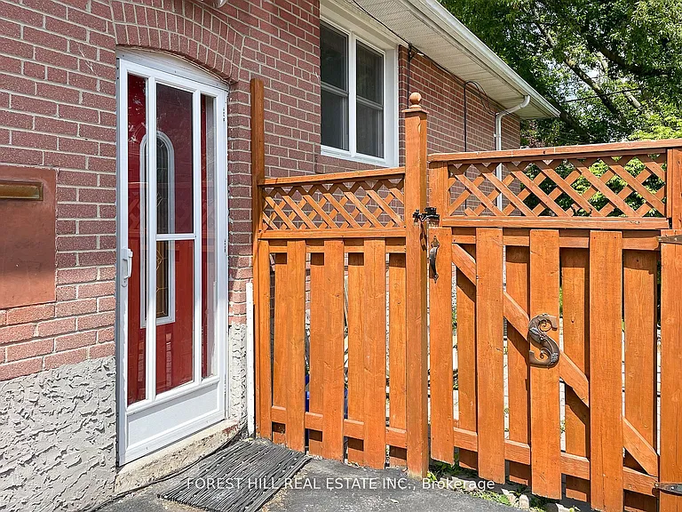 179 Septonne Ave #MAIN — Photo 4