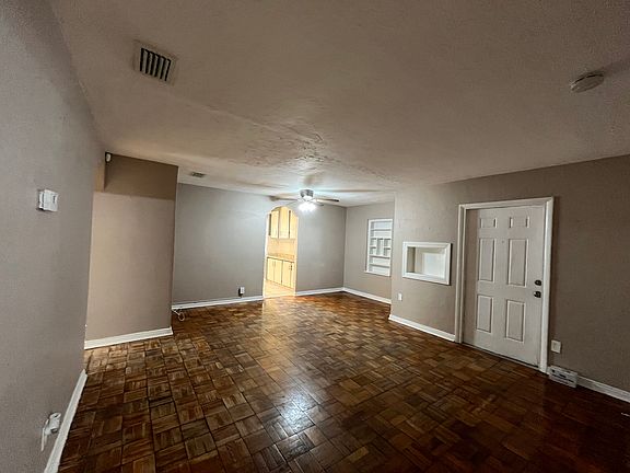 5th image of 1308 E Sligh Ave