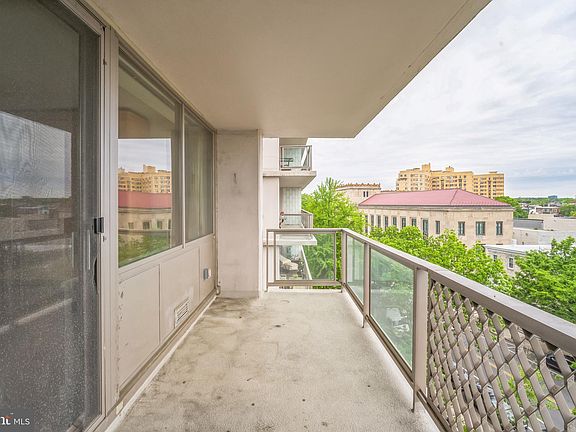 5th image of 2401 Pennsylvania Ave APT 6A8