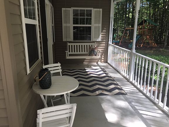 5th image of 9 Barrington Dr