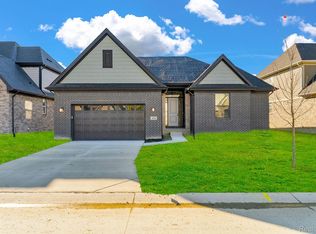 4108 Blossom Dr, Sterling Heights, MI 48314