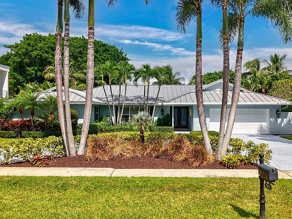 2nd image of 2919 Banyan Blvd Circle NW
