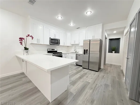 5415 W Harmon Ave Unit 1006, Las Vegas, NV 89103