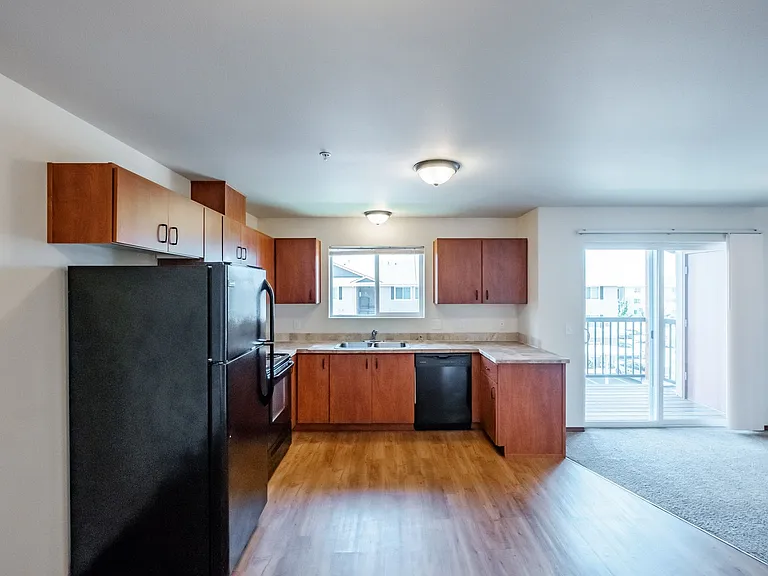Newcastle Place Apartments — Photo 16