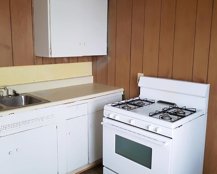 2nd image of 708 21st St N