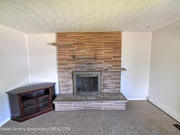 5th image of 7559 Nixon Rd