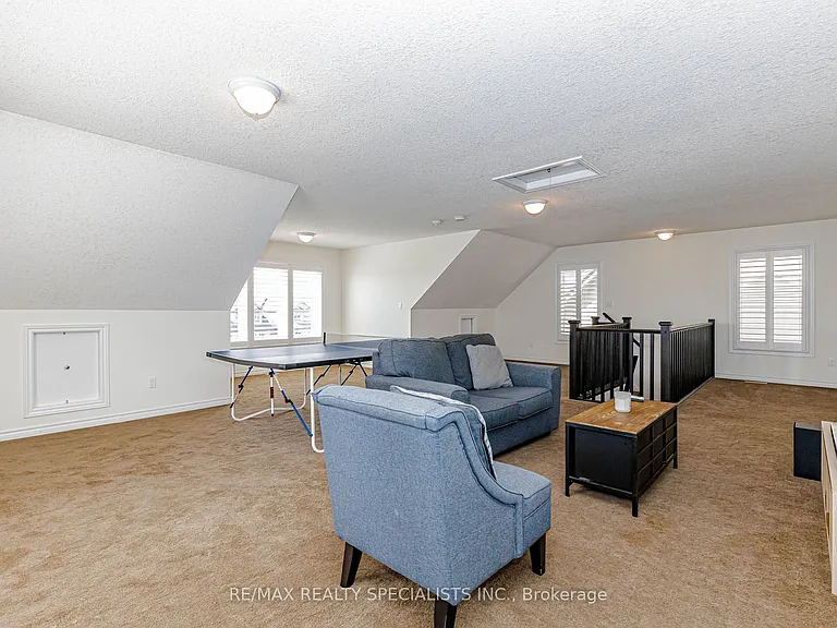117 Norma Cres #MAIN UPPER — Photo 32