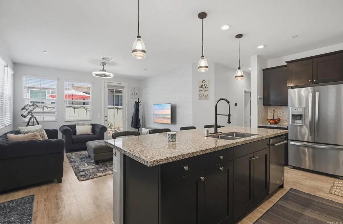 4 bed, 1826 sqft, $1,500 — Photo 1