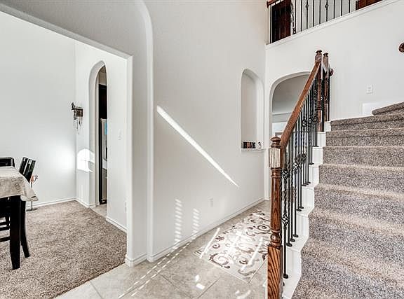 4th image of 413 Wild Onion Ln