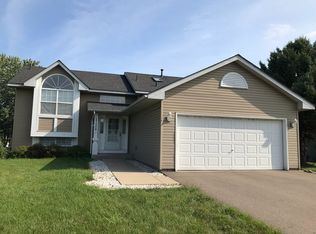 17508 Five Oaks Dr, Farmington, MN 55024
