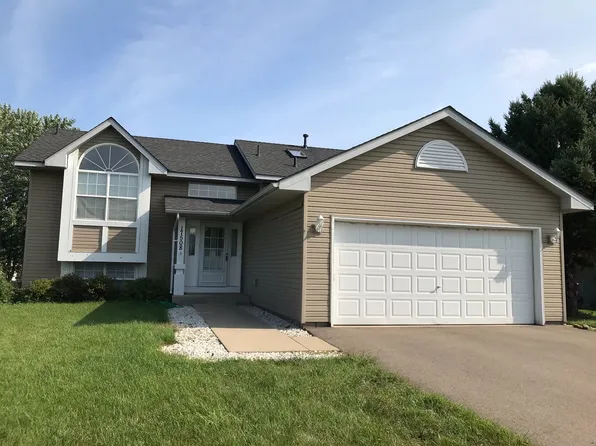 17508 Five Oaks Dr, Farmington, MN 55024