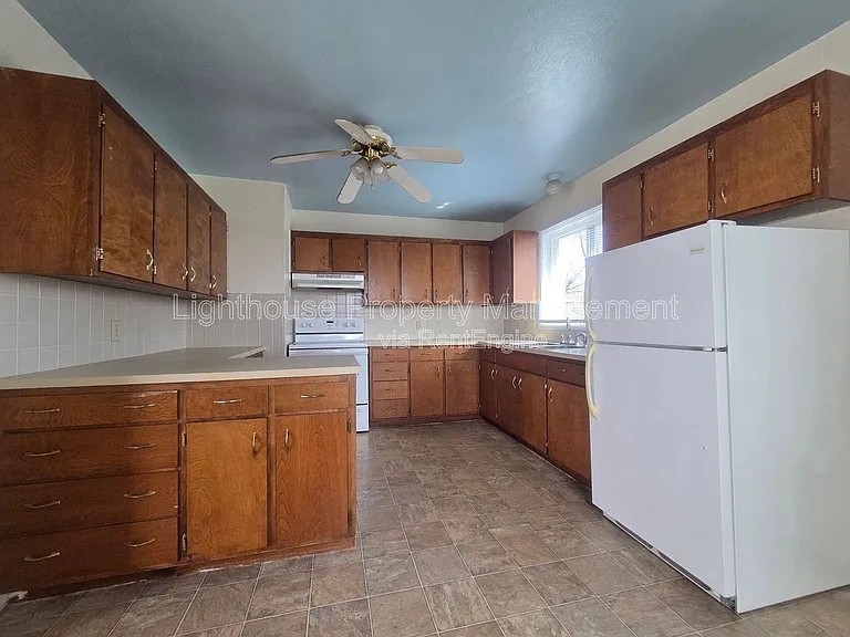 5858 Red Arrow Hwy #B3 — Photo 6