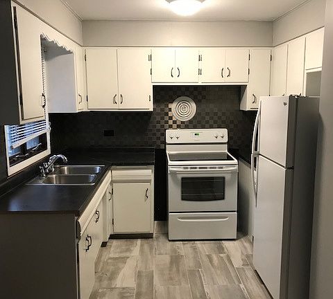 4th image of 12513 McVicker Ave