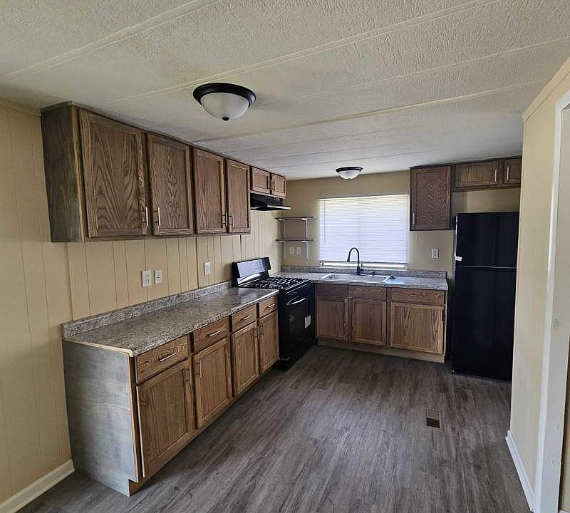 1st image of 2737 W Washington Ctr #244