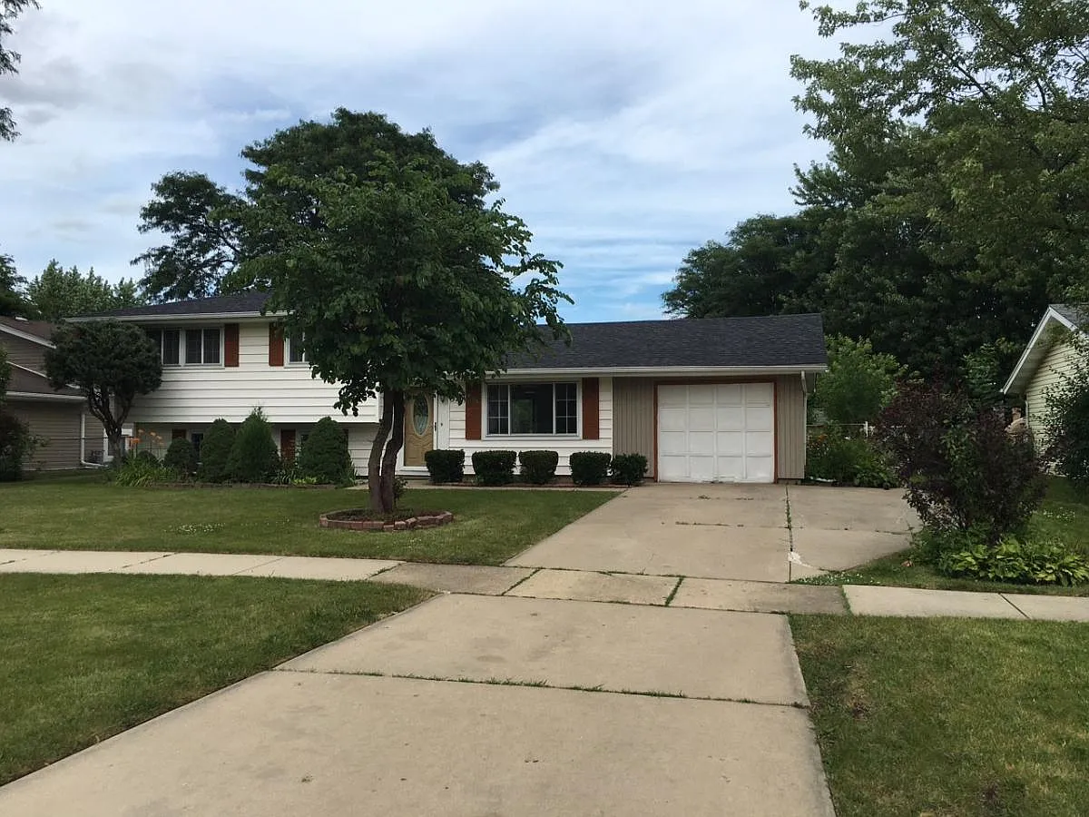 527 S Salem Dr photo 1