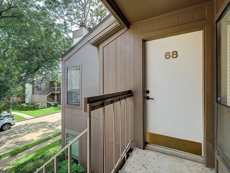 1201 Bering Dr #68 — Photo 2