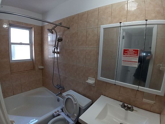 2nd image of 2269 Crescent St #1