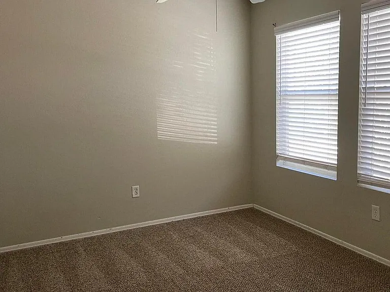 10509 E Olla Ave — Photo 17