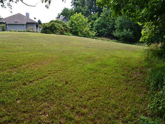 Lot 1: Property View 4
						:
						Picture 4: Property view of Lot 1.