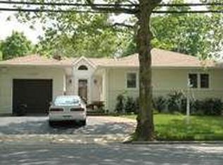 1025 Rosedale Rd, Valley Stream, NY 11581