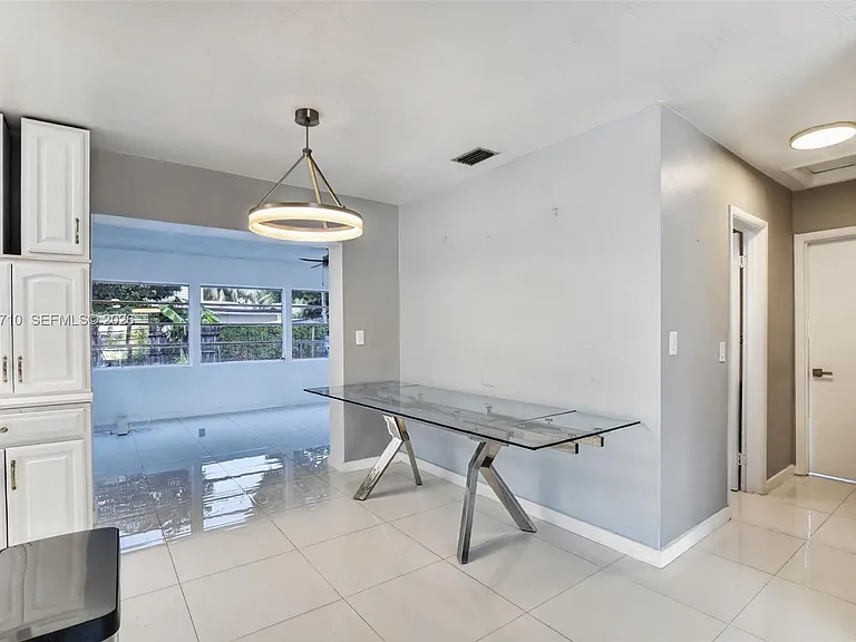 2331 Flamingo Dr — Photo 8