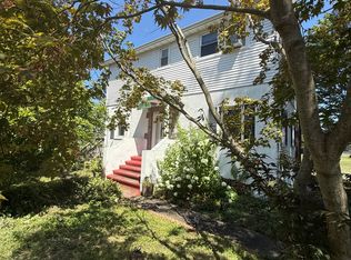 88 W Mombasha Rd, Monroe, NY 10950